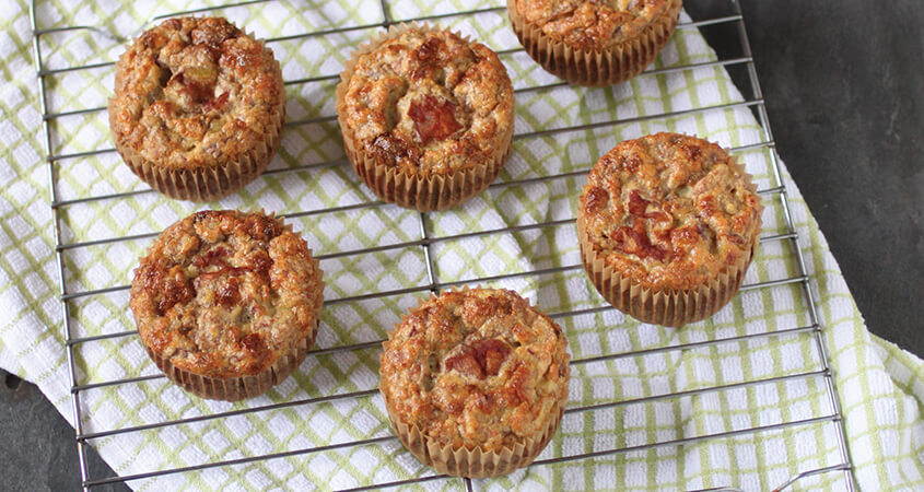 APPLE STREUSEL EGG MUFFINS