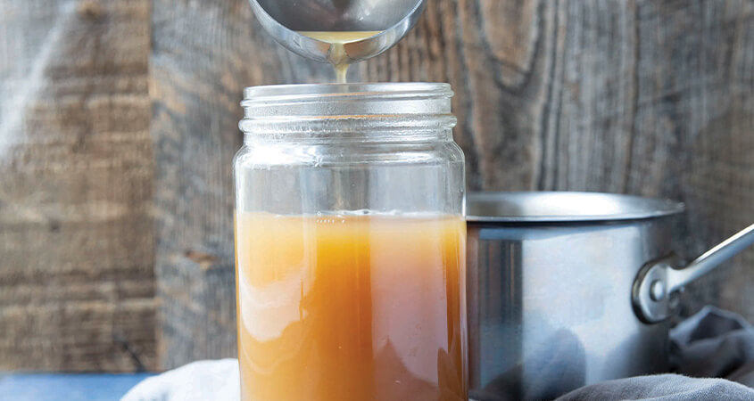 MINERAL-RICH BONE BROTH