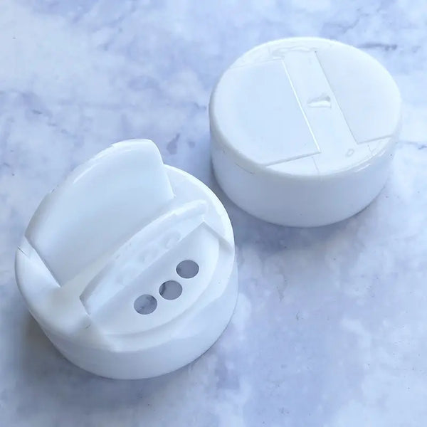 {{ featured_image.alt | escape }}