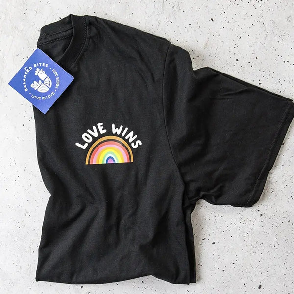 {{ featured_image.alt | escape }}